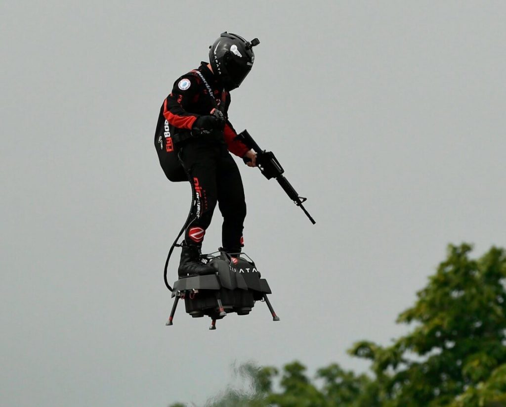 Franky Zapata crosses Channel on hover board