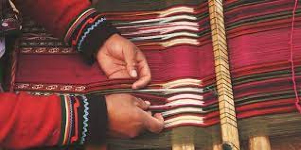 Centre to set up 10 more handloom design resource centres