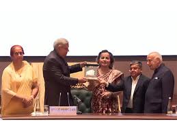 Dr. Bina Modi Honoured for Outstanding Contribution to Corporate Social Responsibility