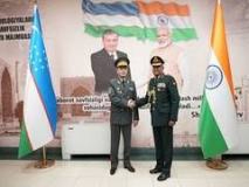 General Manoj Pande Inaugurates High-Tech IT Lab at Academy of Armed Forces in Uzbekistan