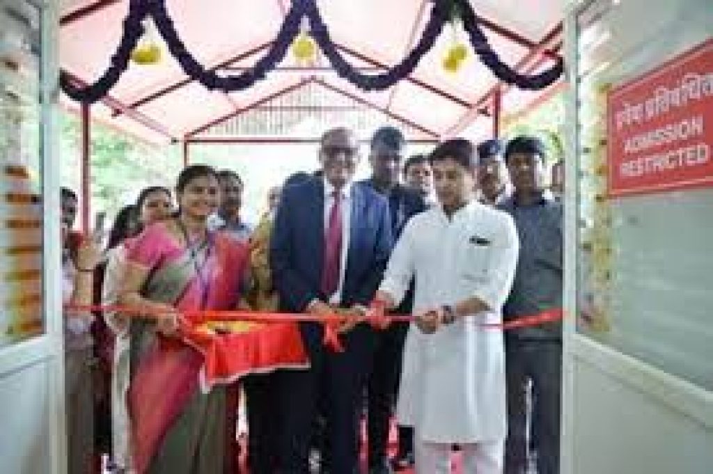 Union Minister Shri Jyotiraditya Scindia inaugurates 5G Open RAN testing Lab at CDoT, Bangalore